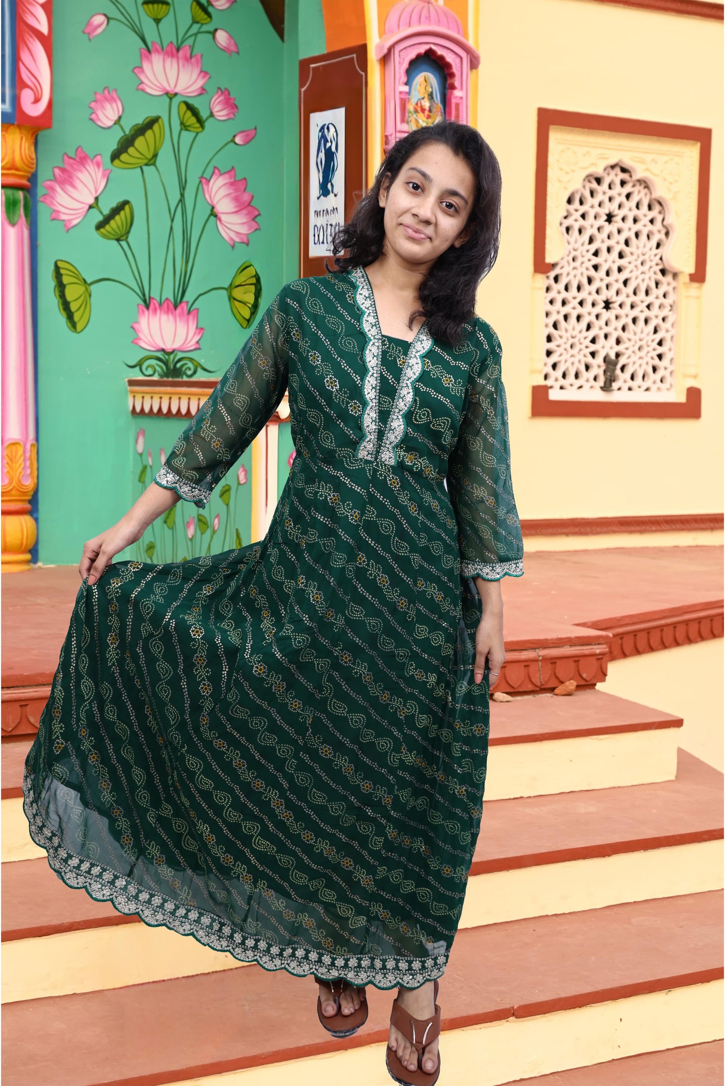 PickCell Embrodiary Premium Gown