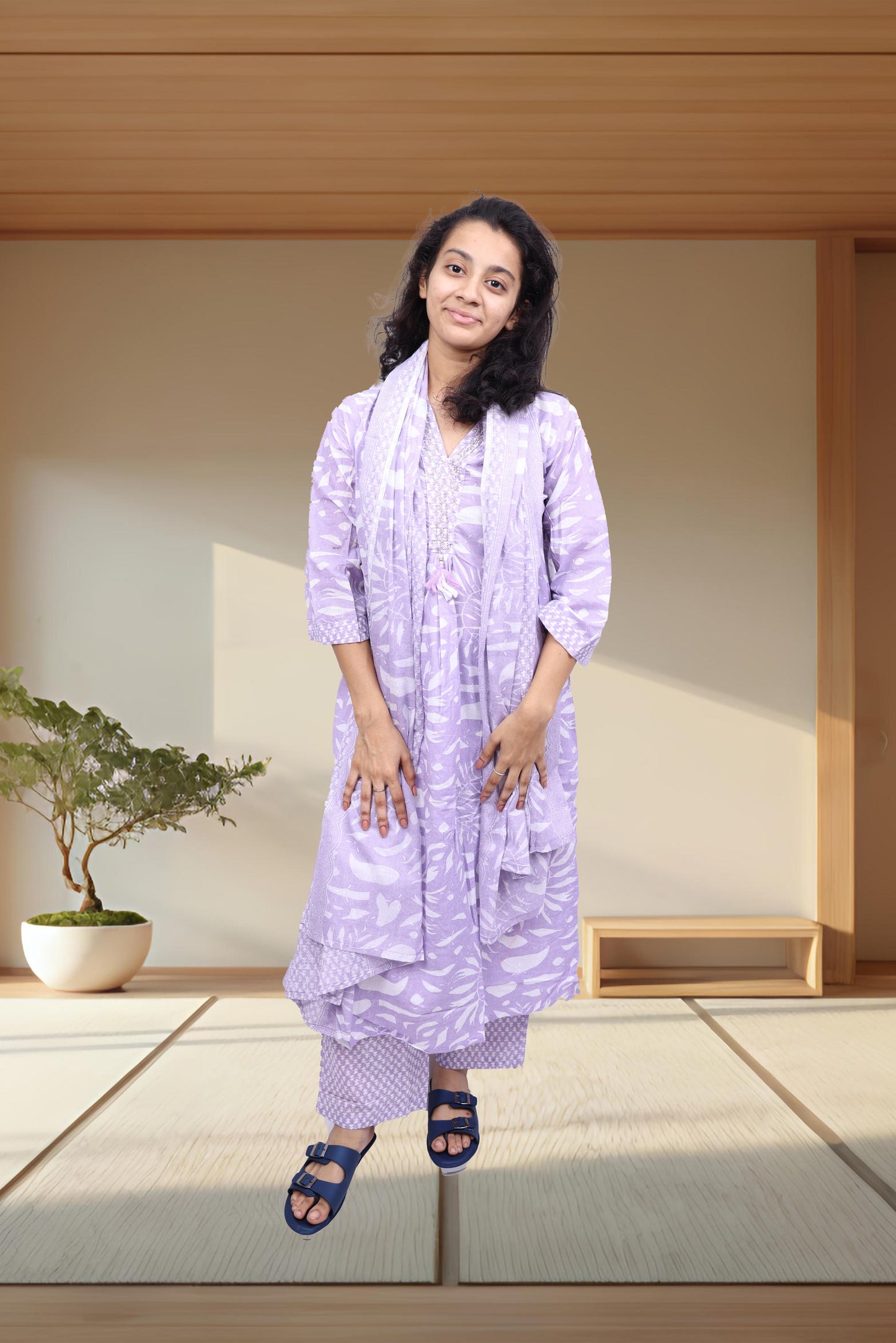 PickCell Printed Kurti with Pyajma and Dupatta