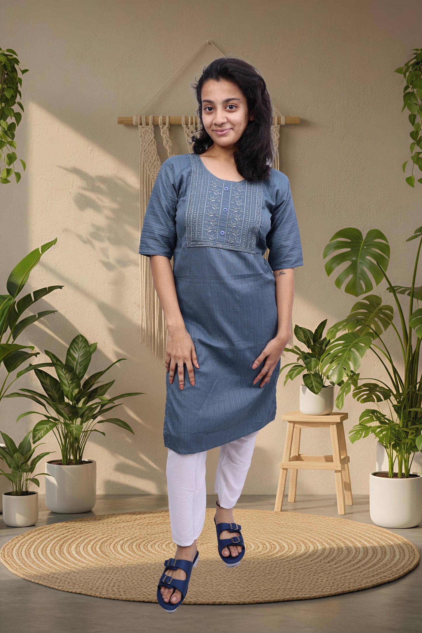 PickCell Embrodiary Kurti