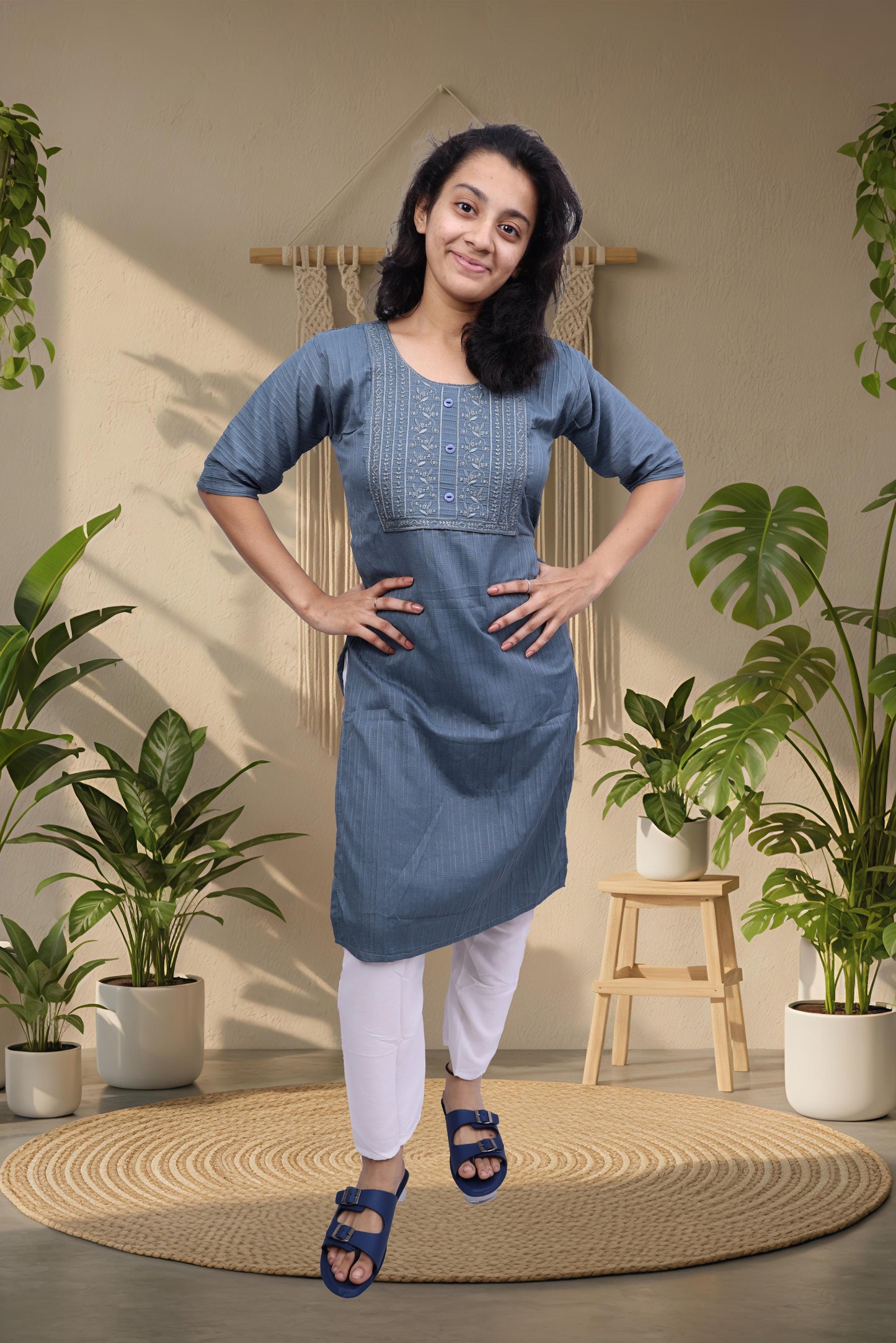 PickCell Embrodiary Kurti