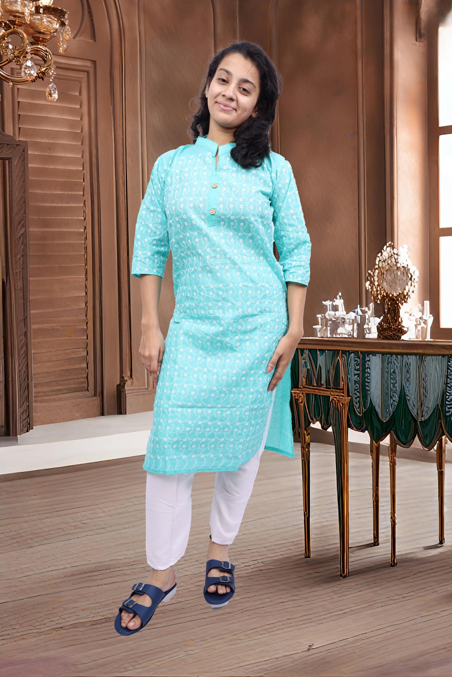 PickCell Embrodiary Kurti