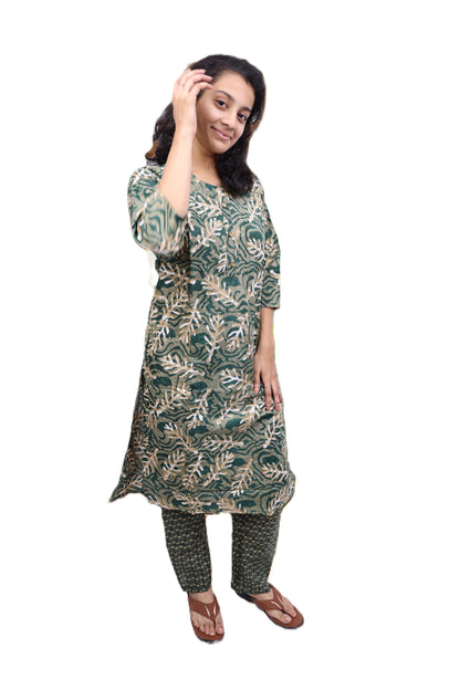 PickCell Women's Printed Cotton Designer Kurti With Bottom