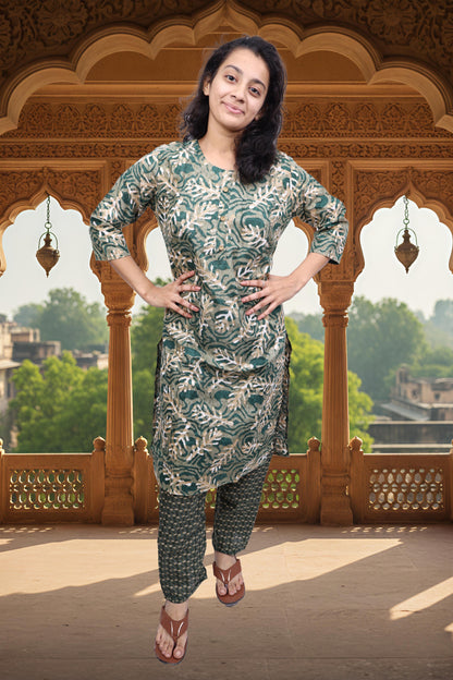 PickCell Women's Printed Cotton Designer Kurti With Bottom