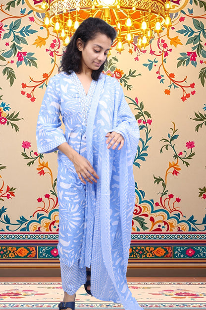 PickCell Printed Kurti with Pyajma and Dupatta