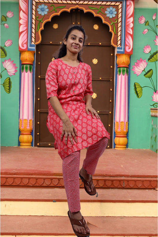 PickCell Women Kurti with Payjama