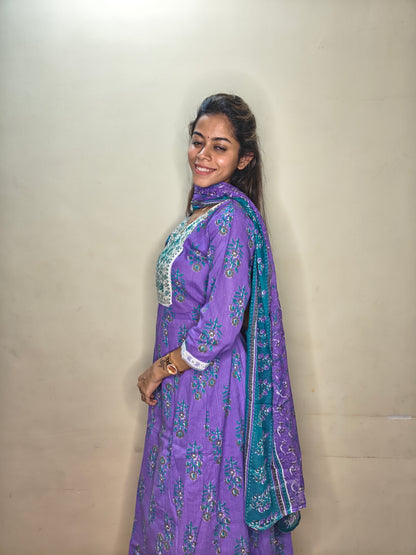 PickCell Heavy Embrodiary Work Kurti with Bottom & Dupatta