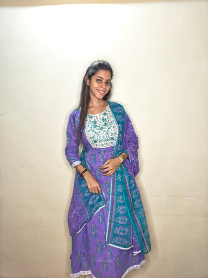 PickCell Heavy Embrodiary Work Kurti with Bottom & Dupatta