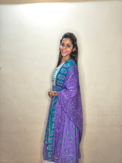 PickCell Heavy Embrodiary Work Kurti with Bottom & Dupatta