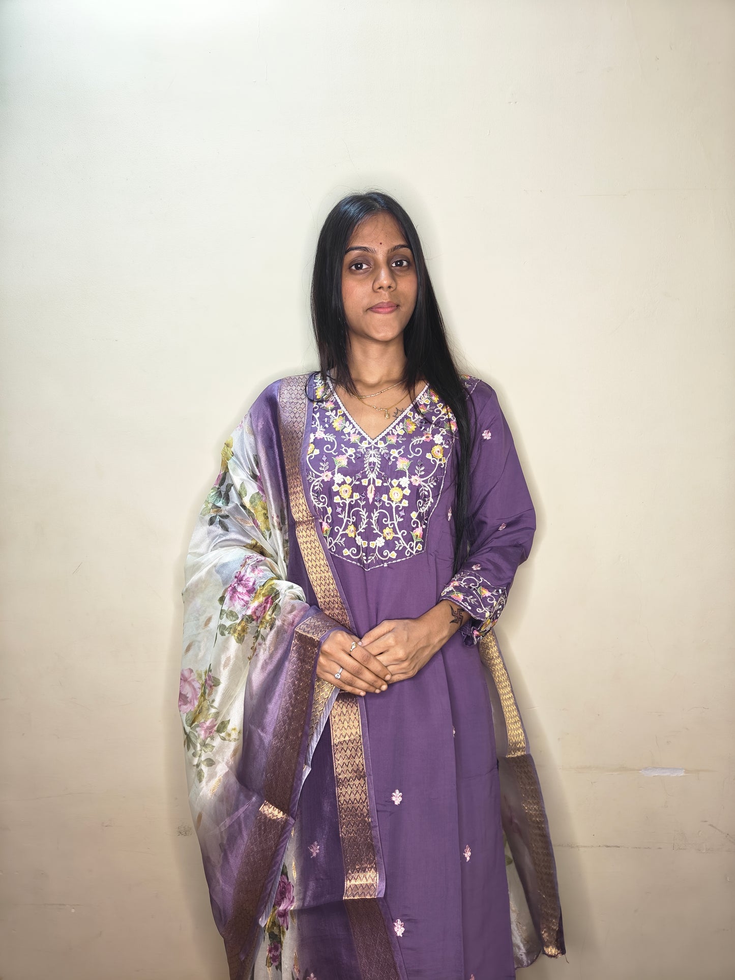 PickCell Heavy Embrodiary Work Kurti with Bottom & Photo Print Dupatta