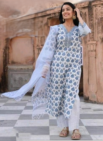 PickCell Cotton Printed Kurti Set With Bottom & Dupatta (3 Pcs Set)